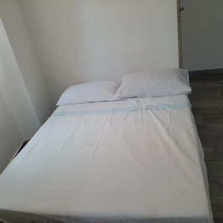 Home332 斯培西亚 外观 照片
