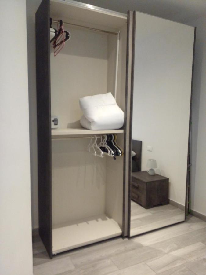 Home332 斯培西亚 外观 照片